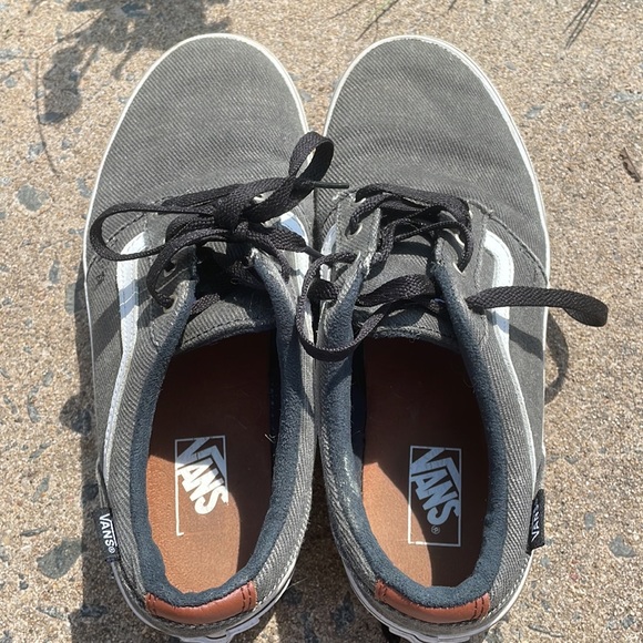 vans - Picture 4 of 6